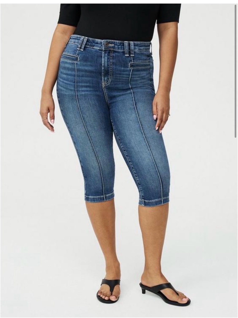 Torrid plus sz 24 denim crop jeans